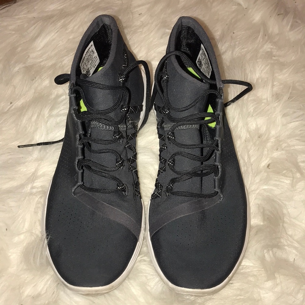 Underarmour hightop comfy shoes!
